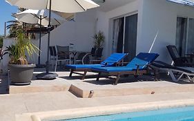Peaceful Townhouse With Private Pool Near The Sea
